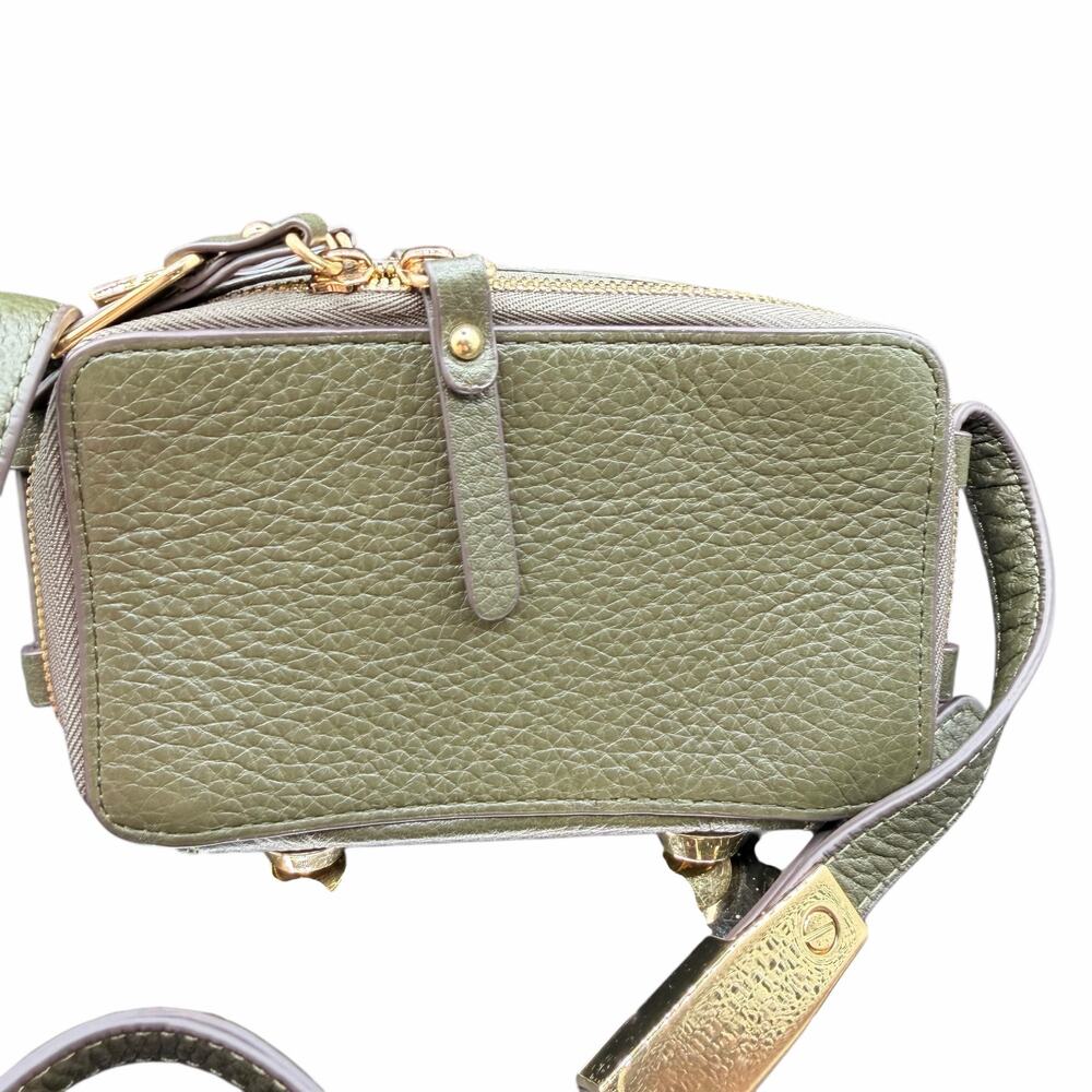 G.I.L.I. Olive Green Pebbled Leather Zip Crossbody Wallet Bag
